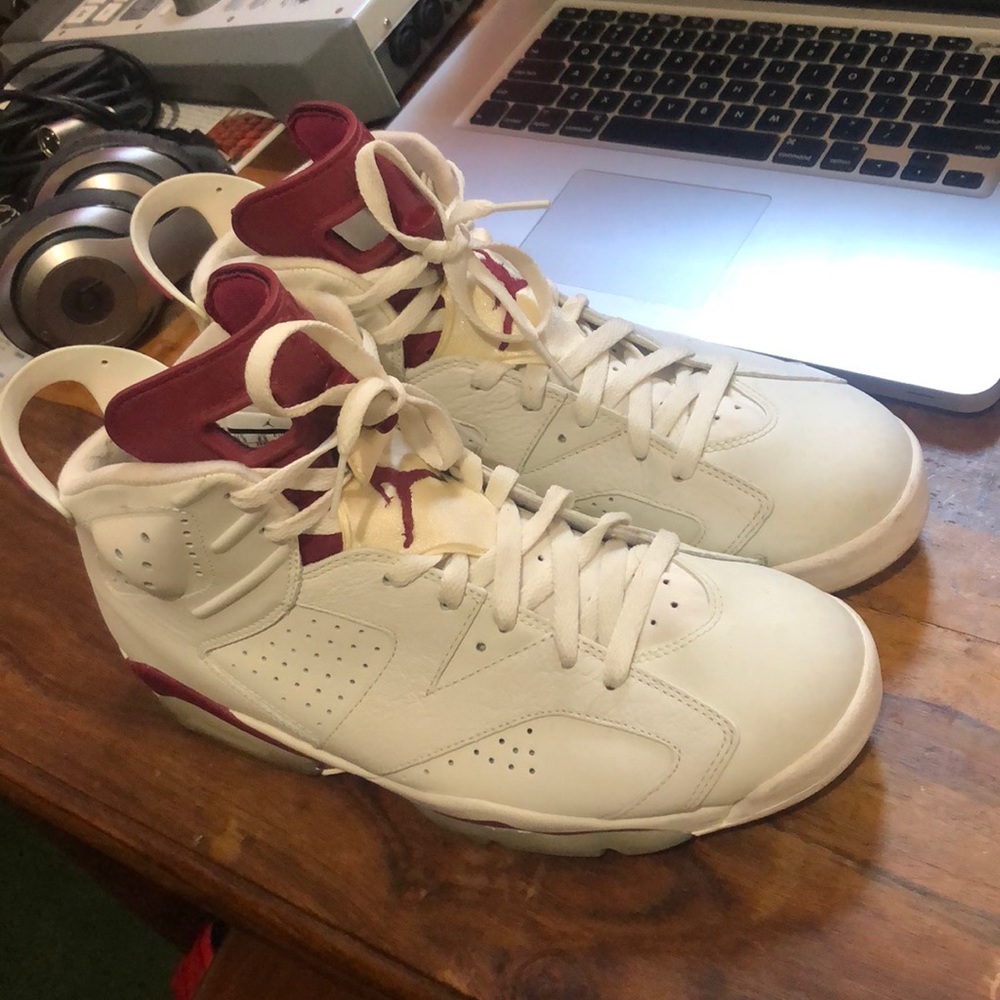 Jordan Maroon 6s